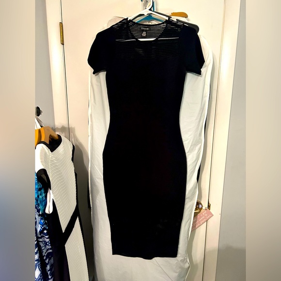 Cache, size small, black - Picture 1 of 1